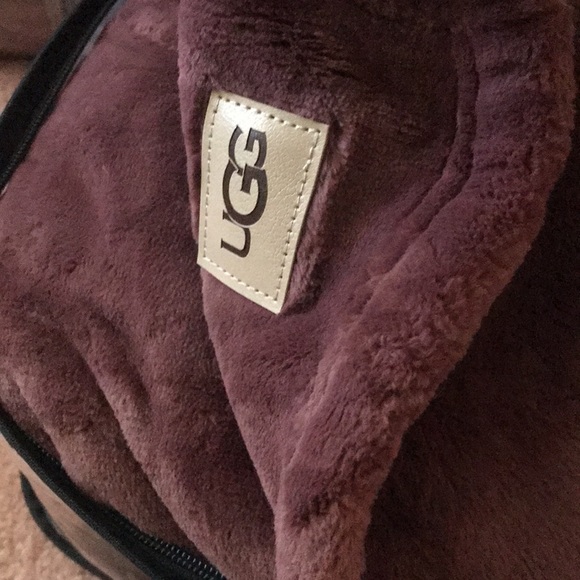 UGG brand very soft new twin size blanket in cola color . - Picture 11 of 12